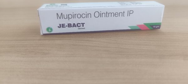 JE-BACT Ointment